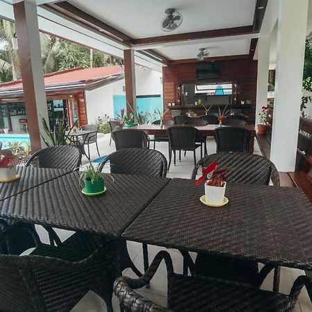 Point 303 Resort General Luna  Exterior foto